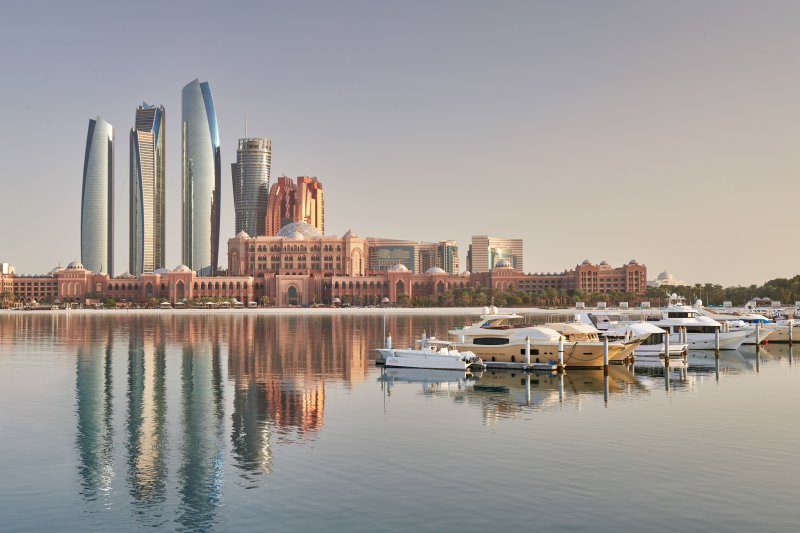 https://www.mandarinoriental.com/en/abu-dhabi/emirates-palace/stay
