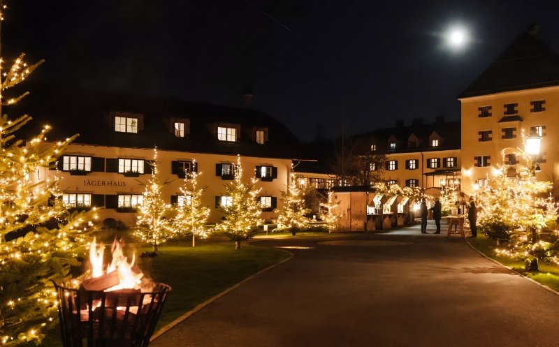 https://www.rosewoodhotels.com/